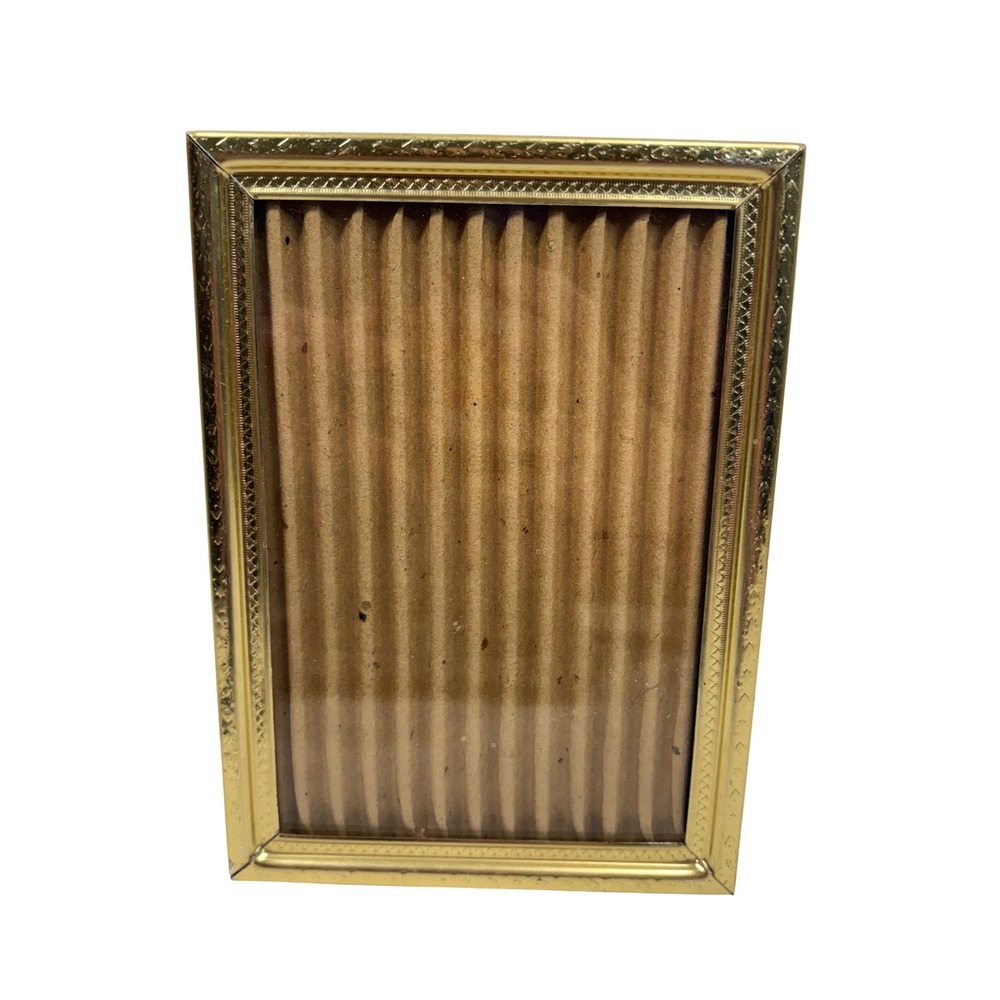 Vintage Gold Tone Metal Embossed 5x7 Picture Frame Glass Front Tabletop Decor